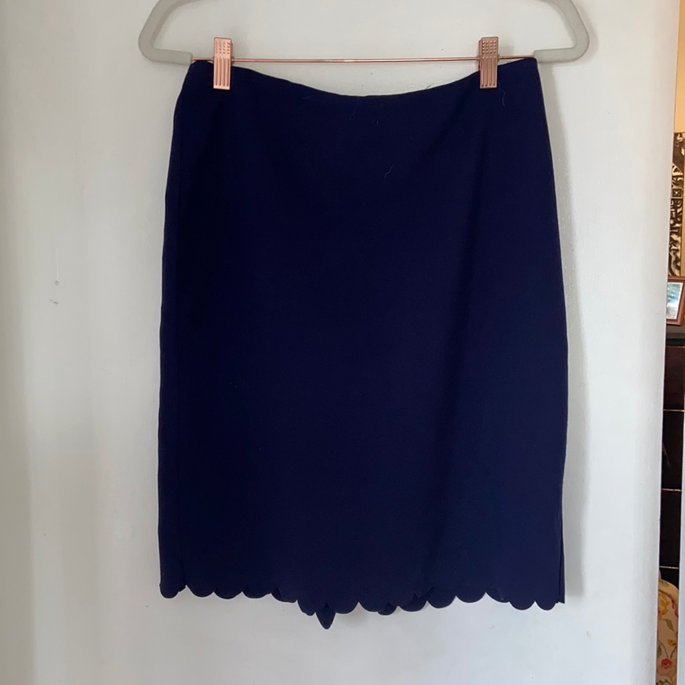 Banana Republic scallop skirt in navy